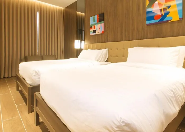 Amarah And Aiome Hotel